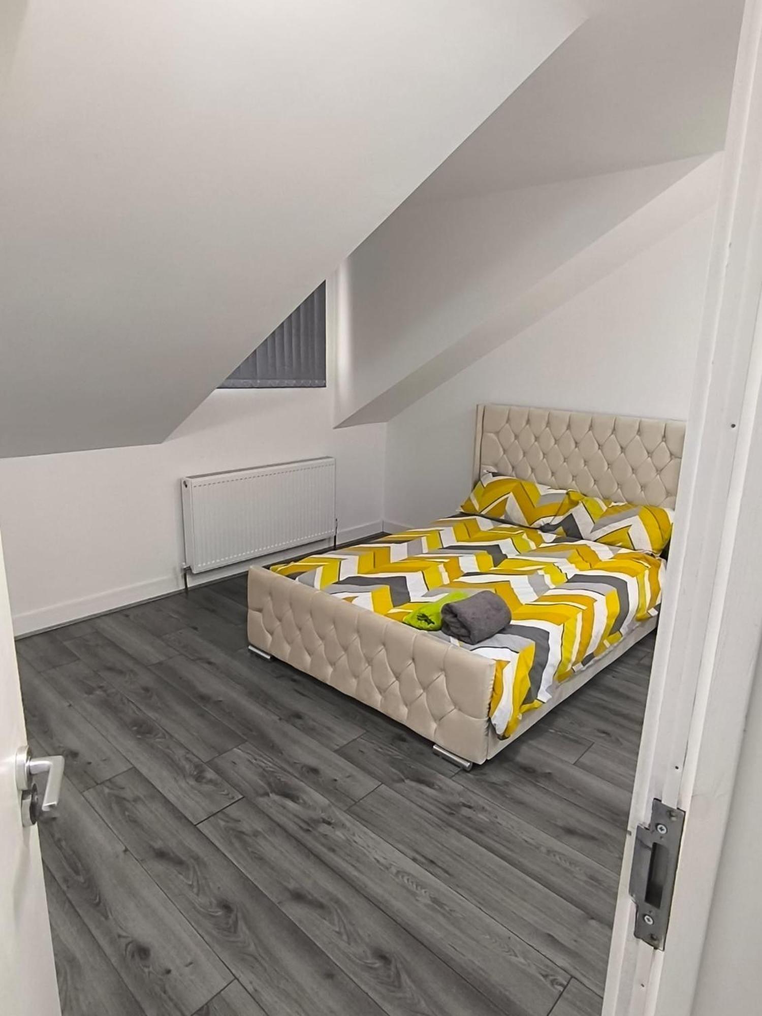 Spacious Full Home - Perfect For Families & Groups Oldbury  Eksteriør bilde