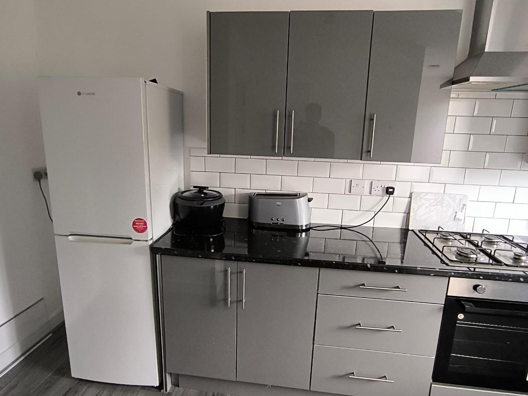 Spacious Full Home - Perfect For Families & Groups Oldbury  Eksteriør bilde
